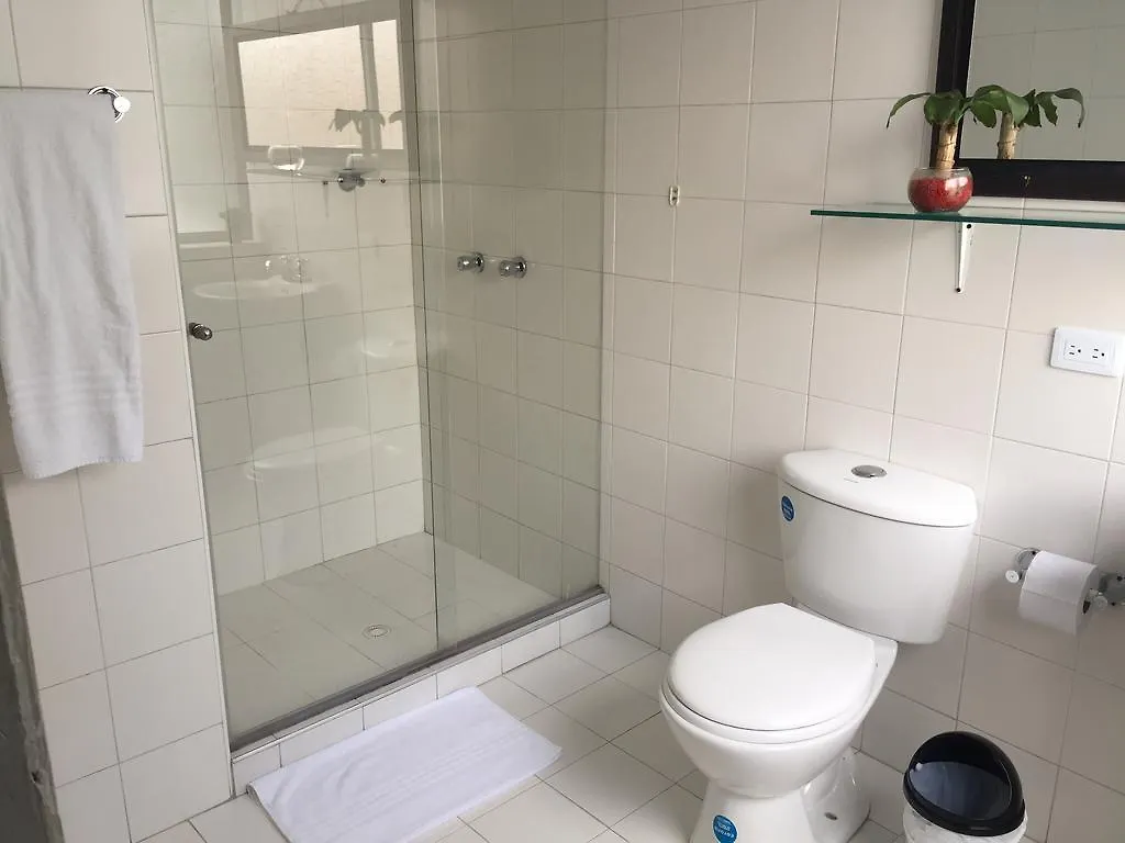 Hotel Aj Ferial Bogota